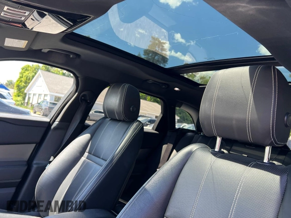 2019 Land Rover Range Rover Velar S with VIN SALYB2EX4KA797258, listed as a Copart auction lot 58987705 with 159,975 mi miles and Clean title. Bid and sale history available at DreamBid. Image 9.