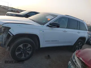 2022 Jeep Grand Cherokee with VIN 1C4RJYB63N8762798, listed as a IAAI auction lot 41723969 with 23,853 mi miles and . Bid and sale history available at DreamBid. Image 15.
