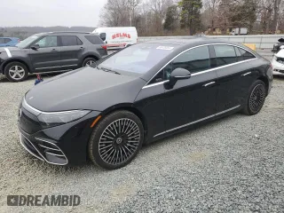 2022 Mercedes-Benz EQS with VIN W1KCG2DB2NA004249, listed as a Copart auction lot 86476954 with 33,672 mi miles and Salvage Title. Bid and sale history available at carsss.com. Image 1.