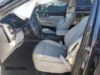 2021 Kia Sorento EX z VIN 5XYRH4LF8MG032850, wystawiony jako Copart lot #48864164 z przebiegiem 35 580 mil mil oraz Nie do naprawy • Non repairable. Historia ofert i sprzedaży dostępna na DreamBid. Obrazek 7.
