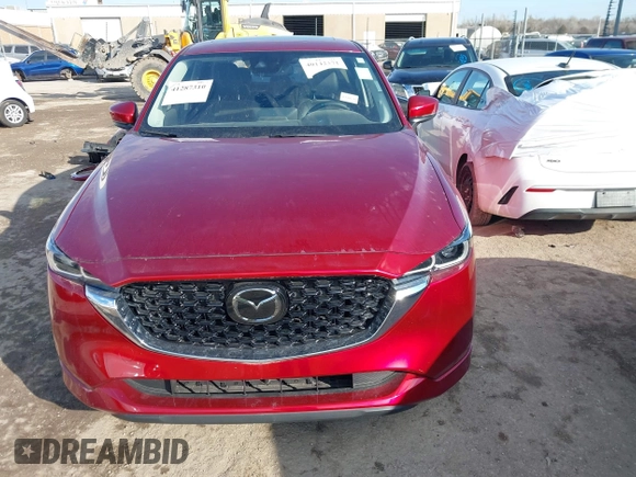 2024 Mazda CX-5 S Carbon Edition z VIN JM3KFBCL1R0432674, wystawiony jako IAAI lot #41287310 z przebiegiem 10 526 mil mil oraz . Historia ofert i sprzedaży dostępna na DreamBid. Obrazek 13.