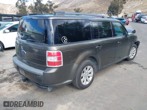 2011 Ford Flex SE with VIN 2FMGK5BC1BBD24309, listed as a IAAI auction lot 41483020 with 1 mi miles. Bid and sale history available at carsss.com. Image 4.