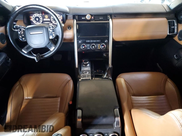 2019 Land Rover Discovery HSE Luxury with VIN SALRT2RV1KA082528, listed as a Copart auction lot 85150014 with 122,095 mi miles and Clean Title. Bid and sale history available at DreamBid. Image 8.