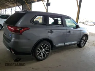 2018 Mitsubishi Outlander ES z VIN JA4AD2A36JJ002886, wystawiony jako Copart lot #58671765 z przebiegiem 221 639 mil mil oraz Czysty tytuł • Clean title. Historia ofert i sprzedaży dostępna na DreamBid. Obrazek 3.