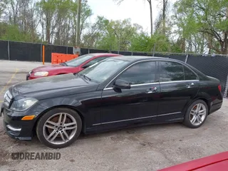 2013 Mercedes-Benz C-Class C 300 Sport with VIN WDDGF8AB5DR259585, listed as a IAAI auction lot 42019712 with 98,718 mi miles. Bid and sale history available at carsss.com. Image 14.