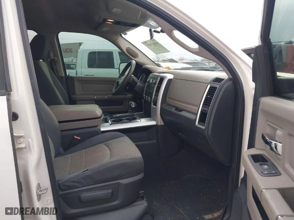 2009 Dodge Ram 1500 SLT with VIN 1D3HB18PX9S700623, listed as a IAAI auction lot 41617857 with 231,055 mi miles. Bid and sale history available at carsss.com. Image 5.