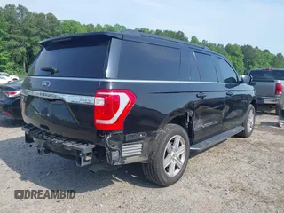 2021 Ford Expedition Max XLT z VIN 1FMJK1HT8MEA43377, wystawiony jako IAAI lot #42311297 z przebiegiem 81 131 mil mil oraz . Historia ofert i sprzedaży dostępna na DreamBid. Obrazek 4.