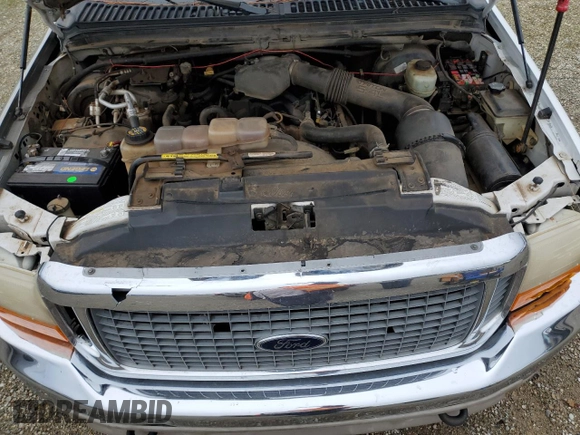 2000 Ford Excursion Limited with VIN 1FMNU42L0YEA46544, listed as a Copart auction lot 86452874 with 187,130 mi miles and Clean title. Bid and sale history available at DreamBid. Image 12.