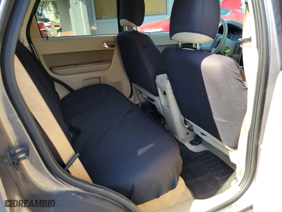 2011 Ford Escape Limited with VIN 1FMCU0E73BKA47257, listed as a IAAI auction lot 41707062 with 187,836 mi miles. Bid and sale history available at carsss.com. Image 8.