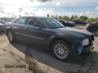 2008 Chrysler 300 Touring with VIN 2C3LA53G18H118599, listed as a Copart auction lot 54828895 with 81,263 mi miles and Salvage Title. Bid and sale history available at carsss.com. Image 4.