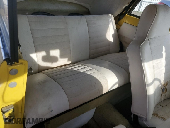 1971 Volkswagen Beetle with VIN 1512437629, listed as a Copart auction lot 42044394 with 4,786 mi miles and Salvage Title. Bid and sale history available at DreamBid. Image 10.