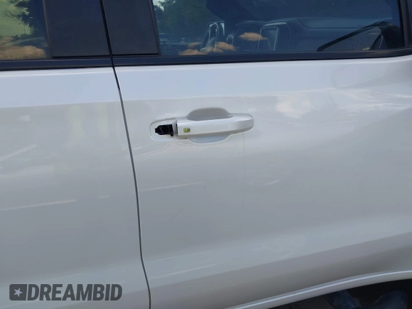 2019 Chevrolet Silverado 1500 RST with VIN 1GCUYEED2KZ264502, listed as a IAAI auction lot 42191764 with 80,356 mi miles and . Bid and sale history available at DreamBid. Image 6.