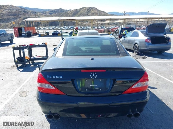 2007 Mercedes-Benz SL-Class 5.5L V8 with VIN WDBSK71F47F119304, listed as a IAAI auction lot 41603761 with 133,425 mi miles. Bid and sale history available at carsss.com. Image 16.