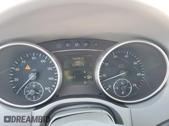 2006 Mercedes-Benz M 500 z VIN 4JGBB75E96A023923, wystawiony jako Copart lot #52966925 z przebiegiem 129 575 mil mil oraz Szkoda całkowita • Salvage title. Historia ofert i sprzedaży dostępna na DreamBid. Obrazek 9.