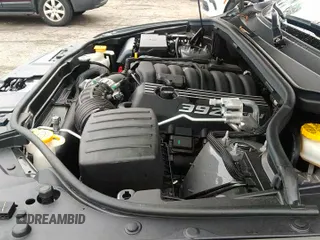 2022 Dodge Durango SRT 392 z VIN 1C4SDJGJ8NC202706, wystawiony jako IAAI lot #37032076 z przebiegiem 5 782 mil mil oraz . Historia ofert i sprzedaży dostępna na DreamBid. Obrazek 22.