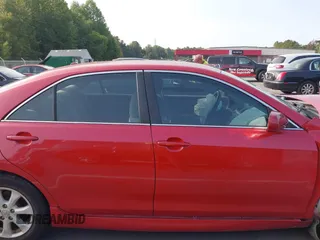 2011 Toyota Camry LE z VIN 4T1BF3EKXBU145752, wystawiony jako IAAI lot #40278431 z przebiegiem 174 130 mil mil oraz . Historia ofert i sprzedaży dostępna na DreamBid. Obrazek 13.