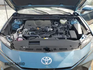 2025 Toyota Camry LE with VIN 4T1DAACK2SU588668, listed as a Copart auction lot 51573135 with 372 mi miles and Salvage Title. Bid and sale history available at carsss.com. Image 11.