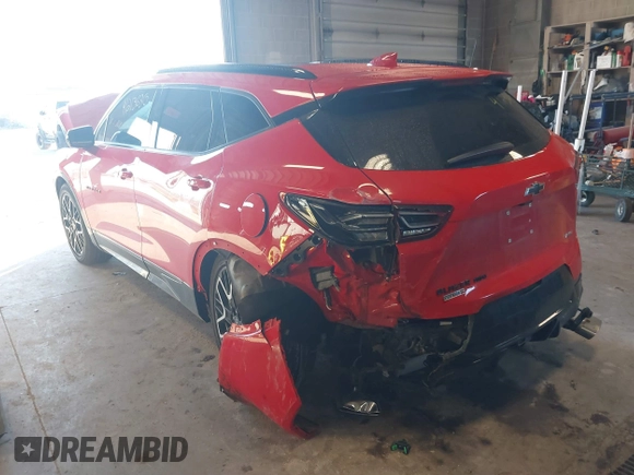 2023 Chevrolet Blazer RS z VIN 3GNKBKRS7PS159319, wystawiony jako IAAI lot #41213680 z przebiegiem 54 959 mil mil oraz . Historia ofert i sprzedaży dostępna na DreamBid. Obrazek 3.