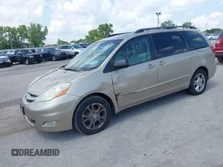 2006 Toyota Sienna XLE z VIN 5TDZA22C26S514915, wystawiony jako IAAI lot #42537779 z przebiegiem 200 238 mil mil oraz . Historia ofert i sprzedaży dostępna na DreamBid. Obrazek 2.