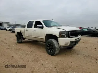 2011 Chevrolet Silverado 1500 LT with VIN 3GCPCSE00BG405302, listed as a Copart auction lot 84955574 with 155,856 mi miles and Salvage Title. Bid and sale history available at DreamBid. Image 11.