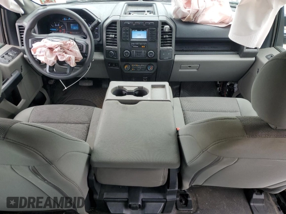 2022 Ford F-250 XL z VIN 1FT7X2B68NEE31039, wystawiony jako Copart lot #61174615 z przebiegiem 126 064 mil mil oraz Szkoda całkowita • Salvage title. Historia ofert i sprzedaży dostępna na DreamBid. Obrazek 8.