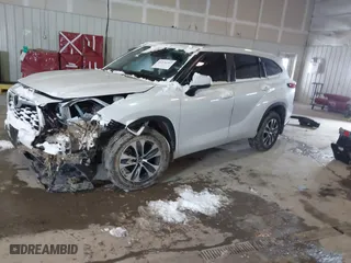 2023 Toyota Highlander L with VIN 5TDKDRBH1PS046092, listed as a IAAI auction lot 41276347 with 19,678 mi miles. Bid and sale history available at carsss.com. Image 21.