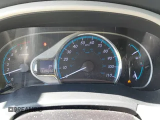 2014 Toyota Sienna XLE z VIN 5TDYK3DC9ES526117, wystawiony jako IAAI lot #42247546 z przebiegiem 119 096 mil mil oraz . Historia ofert i sprzedaży dostępna na DreamBid. Obrazek 7.