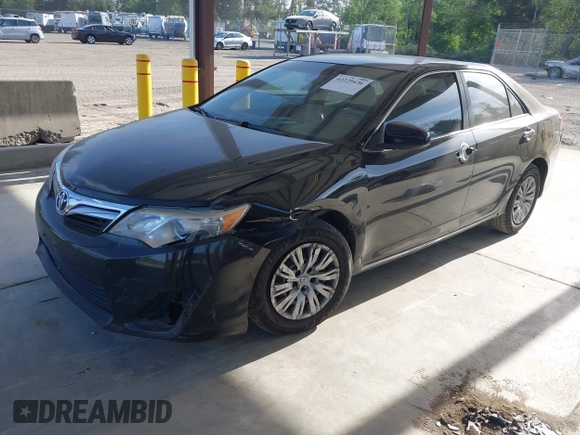 2012 Toyota Camry L z VIN 4T4BF1FK8CR271280, wystawiony jako IAAI lot #42229436 z przebiegiem 165 620 mil mil oraz . Historia ofert i sprzedaży dostępna na DreamBid. Obrazek 2.
