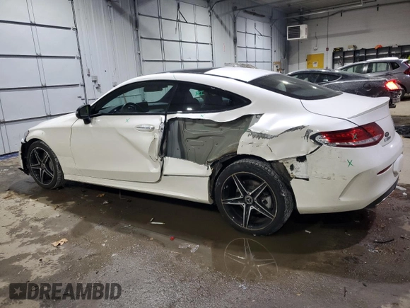 2018 Mercedes-Benz C 300 with VIN WDDWJ4KB4JF606547, listed as a Copart auction lot 42483995 with 82,083 mi miles and Salvage title. Bid and sale history available at DreamBid. Image 2.