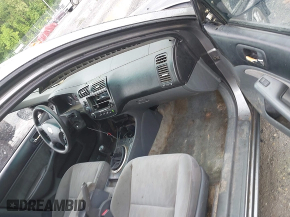2004 Honda Civic LX z VIN 2HGES15584H517768, wystawiony jako IAAI lot #42233202 z przebiegiem 214 484 mil mil oraz . Historia ofert i sprzedaży dostępna na DreamBid. Obrazek 5.