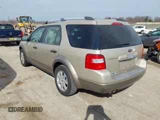 2005 Ford Freestyle SE with VIN 1FMZK01195GA48566, listed as a IAAI auction lot 41773209 with 139,037 mi miles. Bid and sale history available at carsss.com. Image 3.