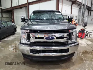 2019 Ford F-250 XL with VIN 1FT7W2B64KED74546, listed as a Copart auction lot 59730545 with 85,119 mi miles and Salvage title. Bid and sale history available at DreamBid. Image 5.