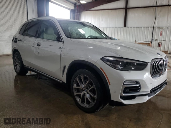 2021 BMW X5 xDrive40i with VIN 5UXCR6C08M9F47053, listed as a Copart auction lot 53625805 with 58,555 mi miles and Salvage Title. Bid and sale history available at carsss.com. Image 4.