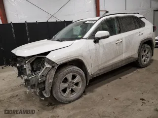 2020 Toyota RAV4 XLE with VIN 2T3P1RFV3LC131752, listed as a Copart auction lot 47188525 with 166,586 mi miles and Salvage Title. Bid and sale history available at carsss.com. Image 1.