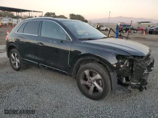 2020 Audi Q3 Premium Plus with VIN WA1BECF38L1099107, listed as a Copart auction lot 87075264 with 38,216 mi miles and Salvage Title. Bid and sale history available at carsss.com. Image 4.