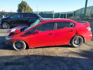 2015 Honda Civic Si z VIN 2HGFB6E50FH700571, wystawiony jako IAAI lot #41027716 z przebiegiem Nie podano mil oraz . Historia ofert i sprzedaży dostępna na DreamBid. Obrazek 14.