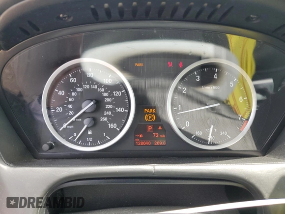 2012 BMW X6 50i z VIN 5UXFG8C51CLZ97393, wystawiony jako Copart lot #58407285 z przebiegiem 128 040 mil mil oraz Szkoda całkowita • Salvage title. Historia ofert i sprzedaży dostępna na DreamBid. Obrazek 9.