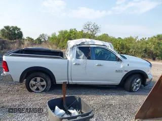 2016 Ram 1500 Big Horn z VIN 1C6RR6GT7GS101591, wystawiony jako IAAI lot #41857788 z przebiegiem 63 211 mil mil oraz . Historia ofert i sprzedaży dostępna na DreamBid. Obrazek 13.