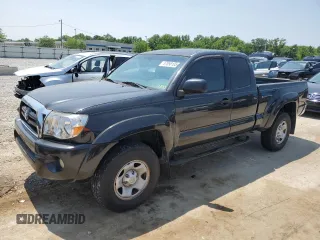 2005 Toyota Tacoma PreRunner z VIN 5TETU62N85Z040024, wystawiony jako Copart lot #57858105 z przebiegiem 199 515 mil mil oraz Czysty tytuł • Clean title. Historia ofert i sprzedaży dostępna na DreamBid. Obrazek 1.