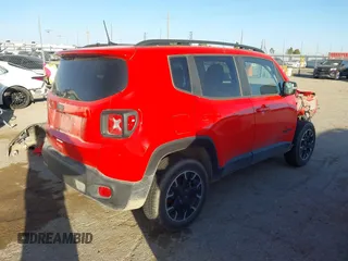 2023 Jeep Renegade Latitude с VIN ZACNJDB14PPP44282, выставлен на аукционе IAAI как лот 41745597 с пробегом 15 887 миль миль и . История ставок и продаж доступна на DreamBid. Изображение 4.