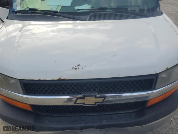 2014 Chevrolet Express Passenger 1LT with VIN 1GAZG1FA9E1179612, listed as a Copart auction lot 76159884 with 319,501 mi miles and Clean Title. Bid and sale history available at carsss.com. Image 12.