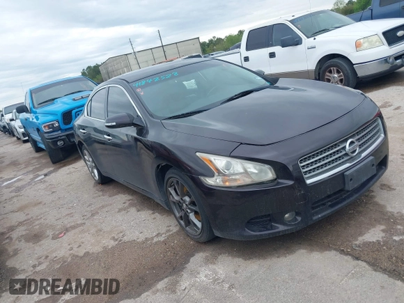 2014 Nissan Maxima S z VIN 1N4AA5AP3EC911798, wystawiony jako IAAI lot #41842528 z przebiegiem 124 030 mil mil oraz . Historia ofert i sprzedaży dostępna na DreamBid. Obrazek 1.