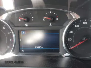 2022 Chevrolet Blazer LT z VIN 3GNKBCR47NS230698, wystawiony jako IAAI lot #42299456 z przebiegiem 23 695 mil mil oraz . Historia ofert i sprzedaży dostępna na DreamBid. Obrazek 7.