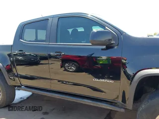 2018 Chevrolet Colorado 4WD ZR2 z VIN 1GCGTEEN5J1259764, wystawiony jako IAAI lot #42474810 z przebiegiem 111 187 mil mil oraz . Historia ofert i sprzedaży dostępna na DreamBid. Obrazek 14.