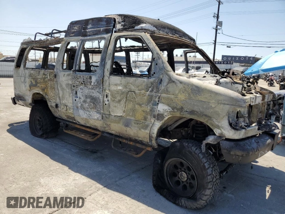 2001 Ford Econoline Passenger XL with VIN 1FBSS31F81HB74851, listed as a Copart auction lot 52738635 with Not provided miles and Non repairable. Bid and sale history available at DreamBid. Image 4.