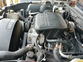 2005 Dodge Dakota SLT with VIN 1D7HW48K15S262562, listed as a IAAI auction lot 42224511 with 92,443 mi miles and . Bid and sale history available at DreamBid. Image 13.