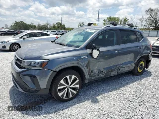 2022 Volkswagen Taos SE z VIN 3VVRX7B29NM086344, wystawiony jako Copart lot #57076395 z przebiegiem 44 150 mil mil oraz Szkody całkowita. Historia ofert i sprzedaży dostępna na DreamBid. Obrazek 1.