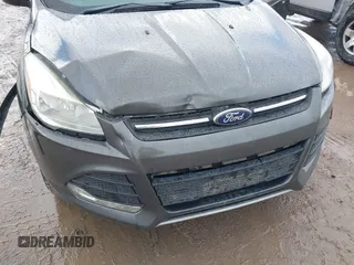 2016 Ford Escape SE with VIN 1FMCU9G93GUB48295, listed as a IAAI auction lot 41808544 with 93,698 mi miles. Bid and sale history available at carsss.com. Image 6.