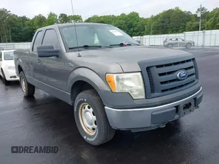 2011 Ford F-150 XL with VIN 1FTFX1EF3BFB25244, listed as a IAAI auction lot 42208718 with 187,101 mi miles and . Bid and sale history available at carsss.com. Image 1.