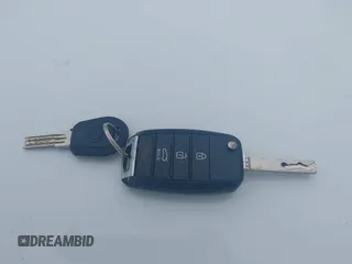 2016 Kia Optima LX z VIN 5XXGT4L32GG025333, wystawiony jako IAAI lot #42270433 z przebiegiem 96 422 mil mil oraz . Historia ofert i sprzedaży dostępna na DreamBid. Obrazek 11.